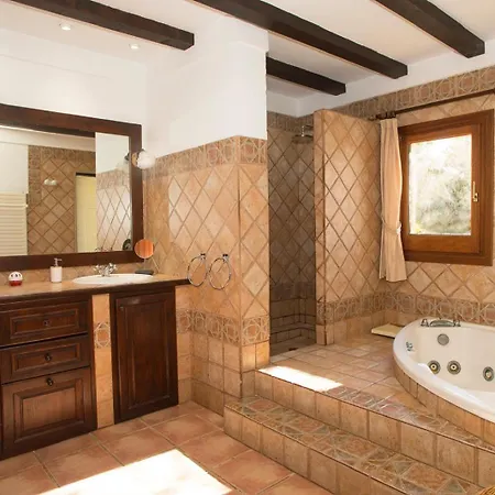 Verd Salvatge By Rentallorca * Muro