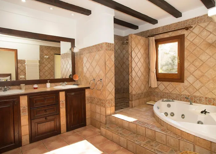 Verd Salvatge By Rentallorca * Muro